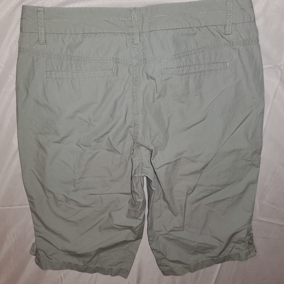 Dockers - Picture 2 of 2